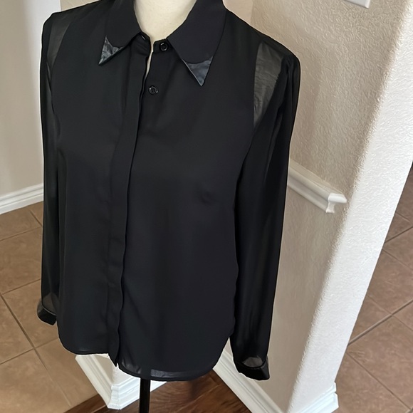 Forever 21 black sheer button down HiLo top - Picture 9 of 17